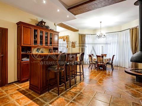 дом по адресу Андрія Малишка