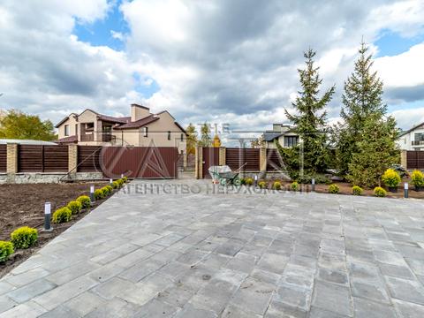 дом по адресу Світанкова