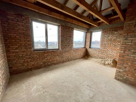 будинок за адресою Молодіжна