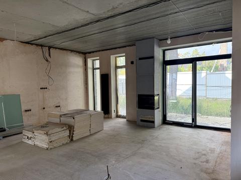 дом по адресу Евгения Коновальца ул.