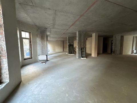 комерційна за адресою Дегтярна вул., 22-А