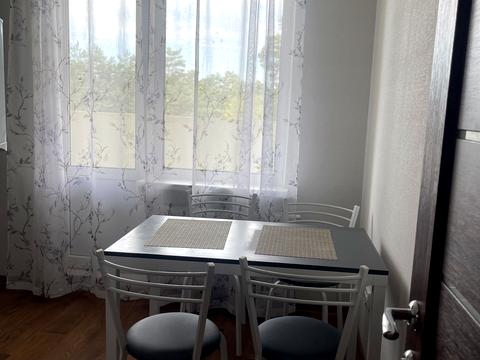 квартира за адресою Миколи Вінграновського вул., 2