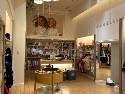 комерційна за адресою Лесі Українки бульв., 20/22