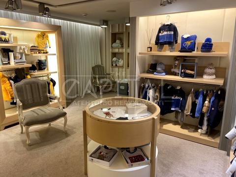 комерційна за адресою Лесі Українки бульв., 20/22