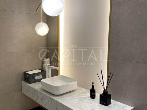 комерційна за адресою Лесі Українки бульв., 20/22