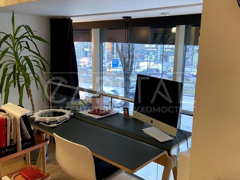 комерційна за адресою Лесі Українки бульв., 20/22