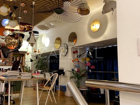 комерційна за адресою Лесі Українки бульв., 20/22