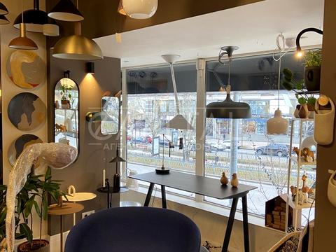 комерційна за адресою Лесі Українки бульв., 20/22