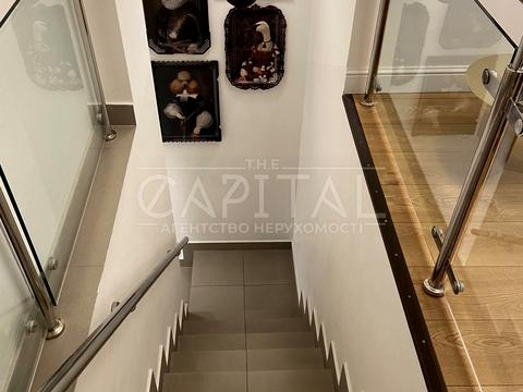 комерційна за адресою Лесі Українки бульв., 20/22