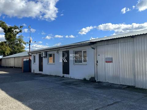 комерційна за адресою Соборна вул., 1