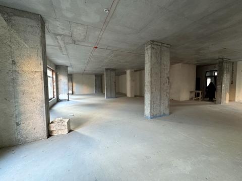 комерційна за адресою Дегтярна вул., 18