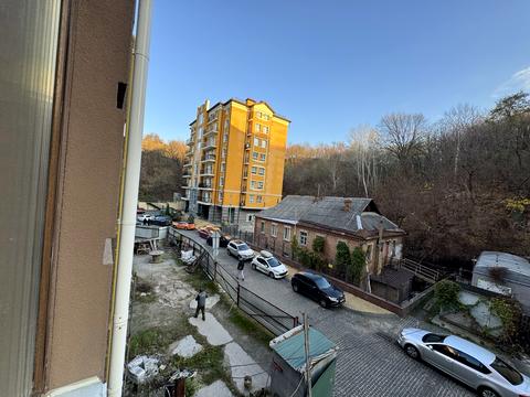 коммерческая по адресу Дегтярная ул., 18