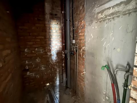 коммерческая по адресу Дегтярная ул., 18