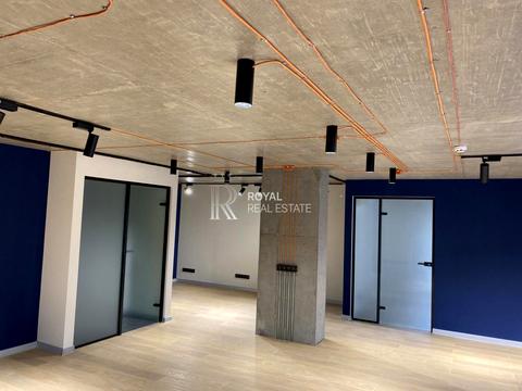 комерційна за адресою Антоновича вул. (Горького), 1