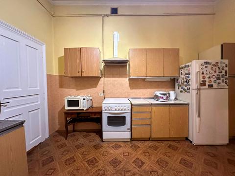 квартира за адресою Омеляна Поповича вул., 5а