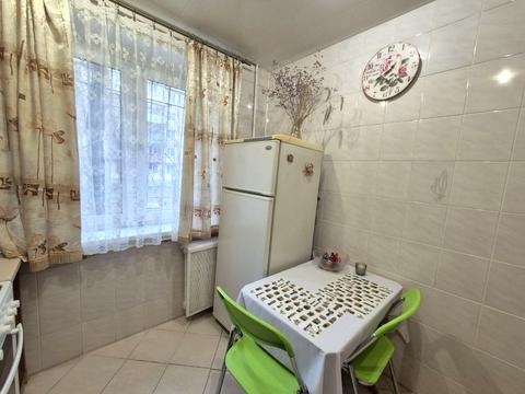 квартира за адресою Богдана Хмельницького просп. (Героїв Сталінграда), 12-Б