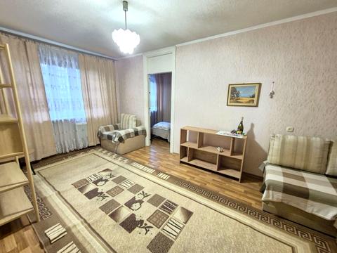 квартира за адресою Богдана Хмельницького просп. (Героїв Сталінграда), 12-Б