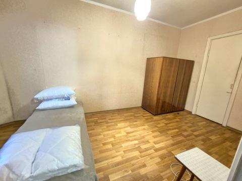 квартира за адресою Богдана Хмельницького просп. (Героїв Сталінграда), 12-Б