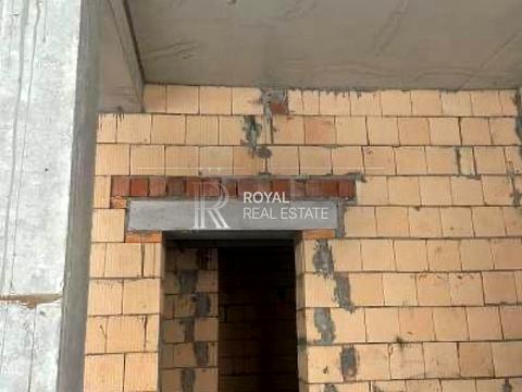 комерційна за адресою Героїв Крут вул., 10