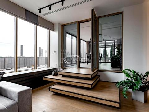 комерційна за адресою Авіаконструктора Антонова вул., 2-Б