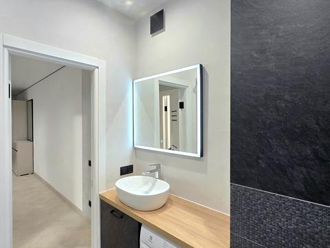 квартира за адресою Залізнична вул., 7