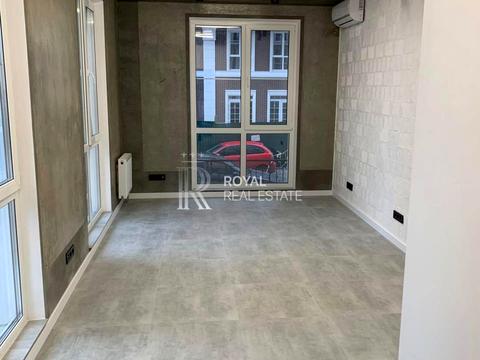 комерційна за адресою Михайла Максимовича вул. (Онуфрія Трутенка), 24