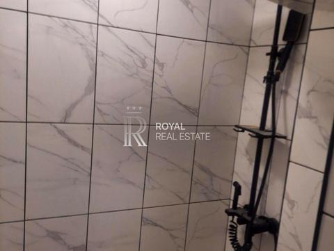 комерційна за адресою Первомайского Леонида, 1