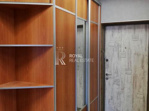 комерційна за адресою Малевича, 1