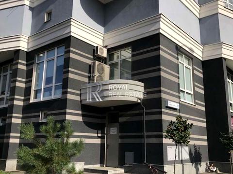 комерційна за адресою Малевича, 1