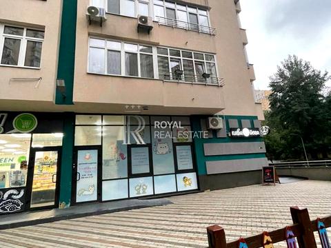 коммерческая по адресу Липковського, 1