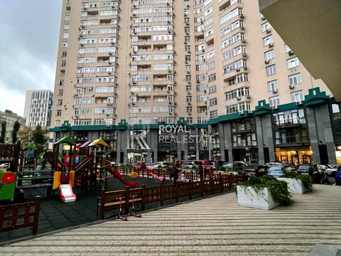 коммерческая по адресу Липковського, 1