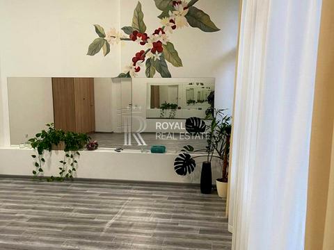 коммерческая по адресу Липковського, 1