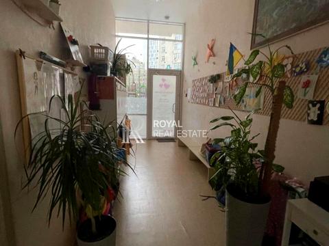 коммерческая по адресу Липковського, 1