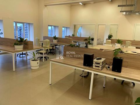 комерційна за адресою Ярославська вул., 56-А