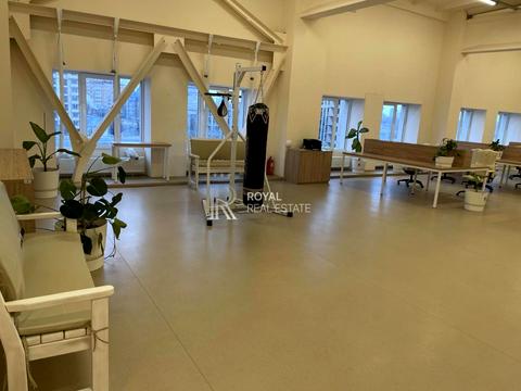 комерційна за адресою Ярославська вул., 56-А