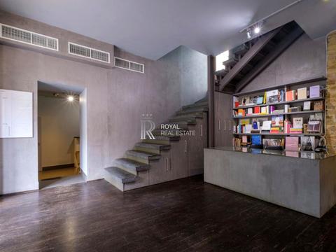 комерційна за адресою Михайлівська вул., 22