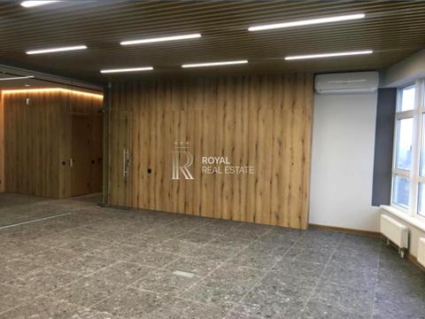 комерційна за адресою Кловський Узвіз вул., 7-А