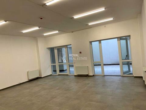 комерційна за адресою Максимовича Михаила, 1