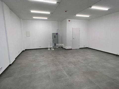 комерційна за адресою Максимовича Михаила, 1