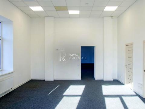 коммерческая по адресу Елены Телиги ул., 6