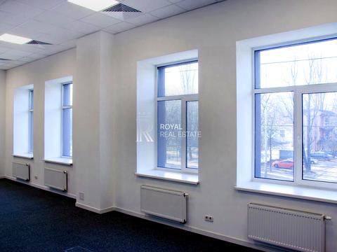 коммерческая по адресу Елены Телиги ул., 6