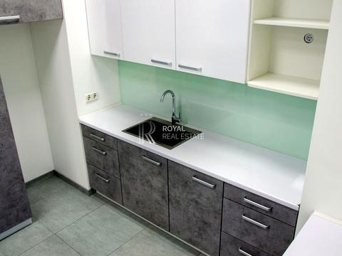 коммерческая по адресу Елены Телиги ул., 6