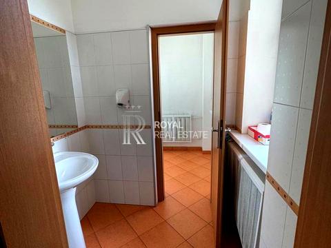 комерційна за адресою Бехтерівський пров., 4-В