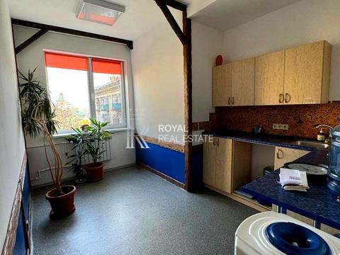 комерційна за адресою Бехтерівський пров., 4-В