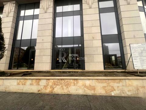 комерційна за адресою Антоновича вул. (Горького), 118