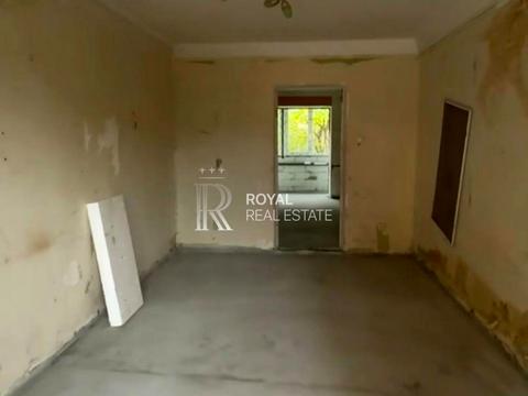 комерційна за адресою Павла Тичини просп., 9