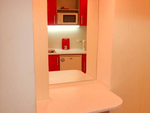 квартира за адресою Віри Холодної пл., 3