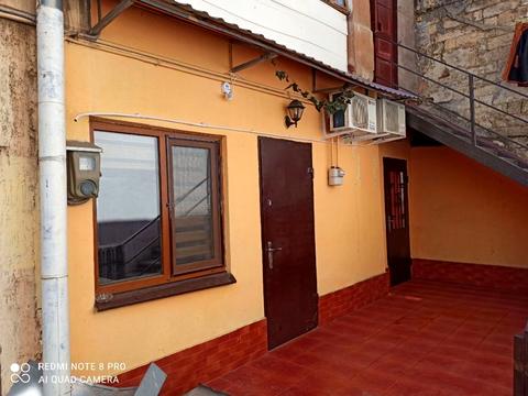 квартира за адресою Віри Холодної пл., 3