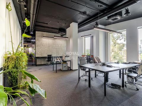 комерційна за адресою Антоновича вул. (Горького), 74-78