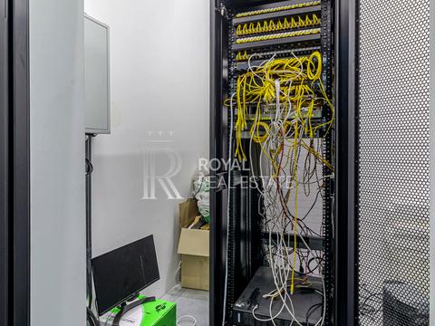 комерційна за адресою Антоновича вул. (Горького), 74-78